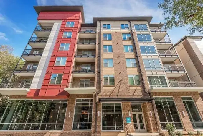 photo 1 of Modish and Spacious Apartments at The Exchange on Erwin in Durham, North Carolina