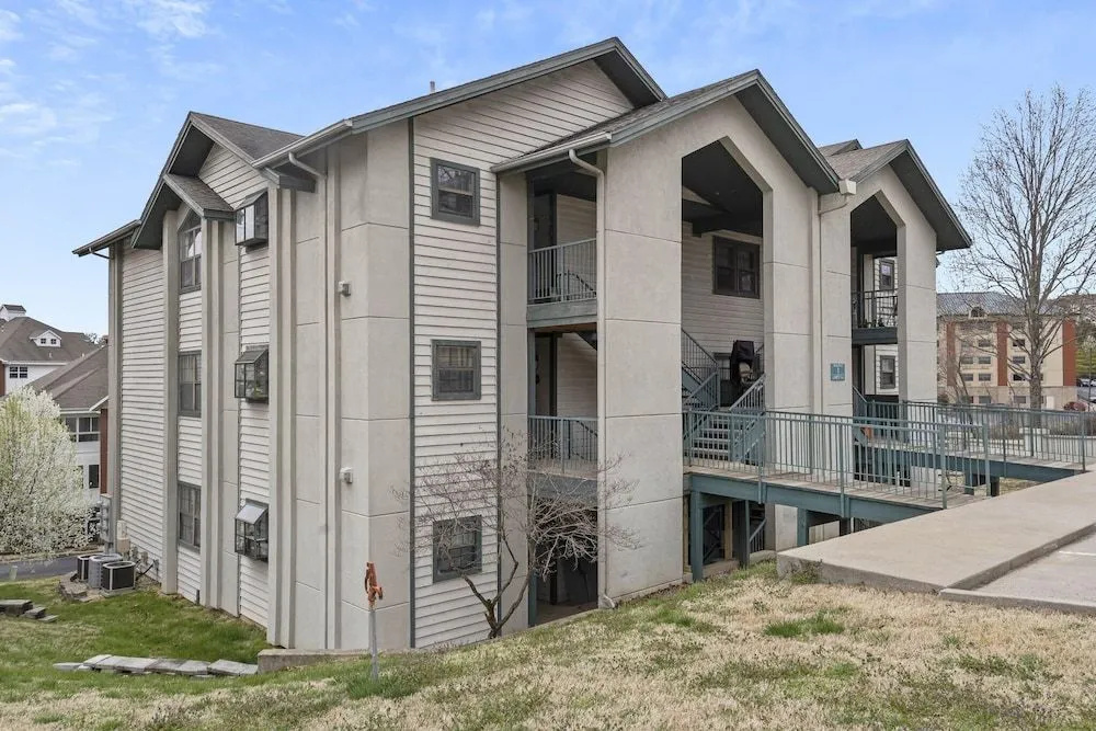 photo 1 of Guest House at The Greens - Dolly Parton's Stampede