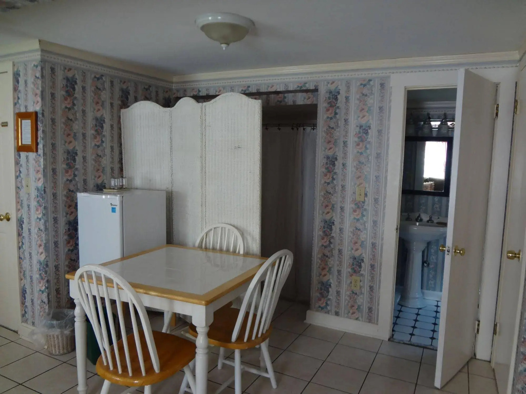 photo 1 of The Henry Collins Inn