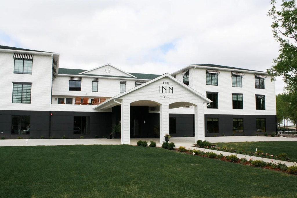 photo 1 of The Inn Hotel Lake Okoboji, an Ascend Collection Hotel