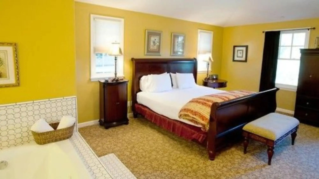 photo 1 of The Inn On First