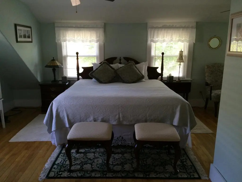 photo 1 of The Leisure Inn