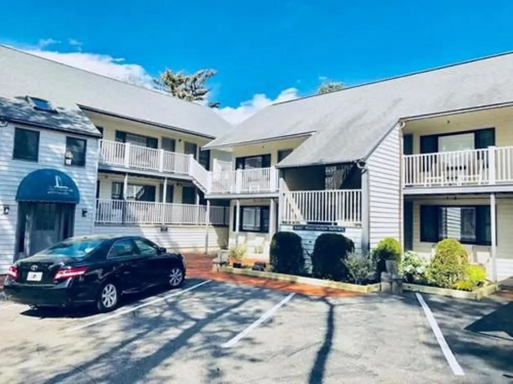 photo 1 of The Lighthouse Inn & Suites