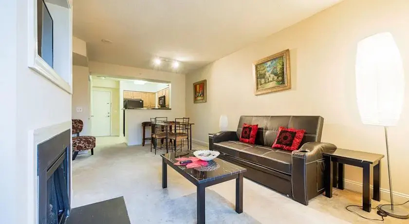 photo 1 of The Lincoln Apartment