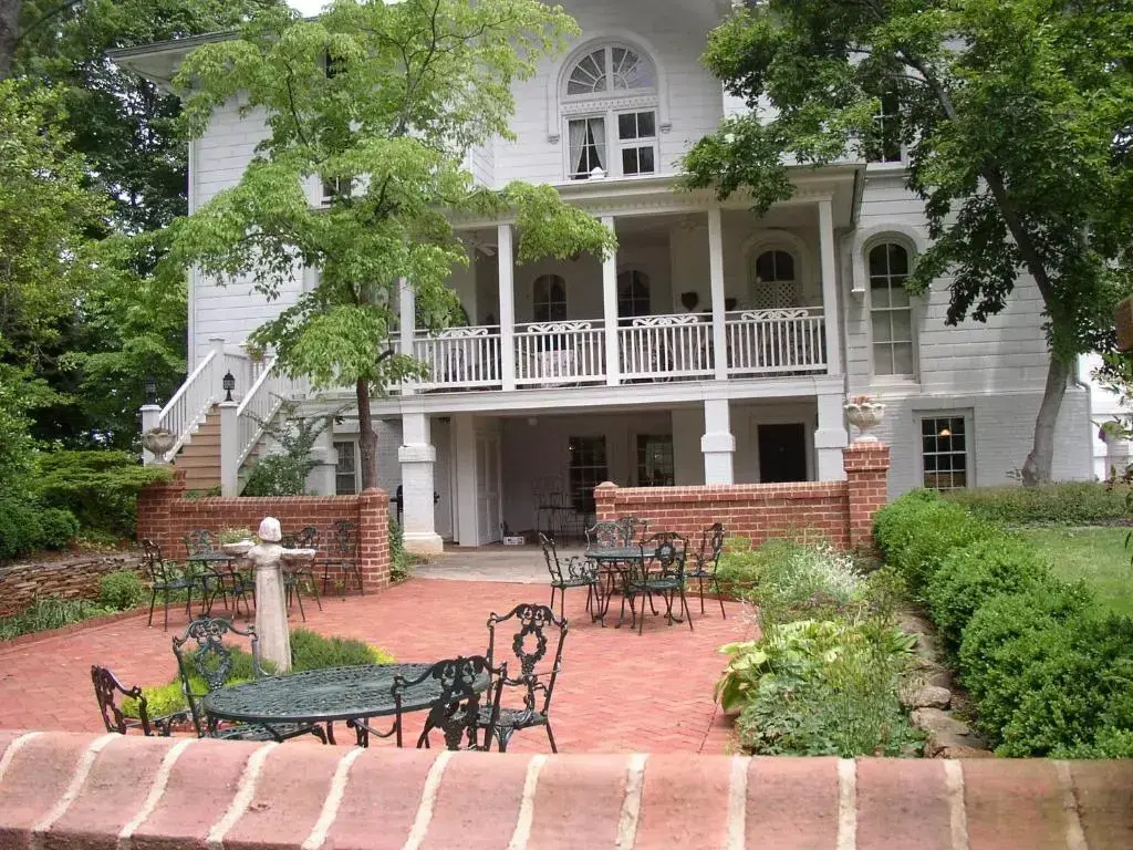 photo 1 of Mayhurst Inn