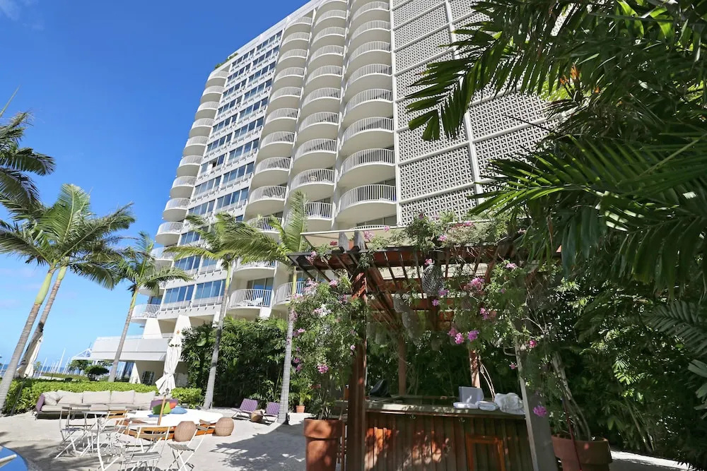 photo 1 of Hilton Vacation Club The Modern Honolulu