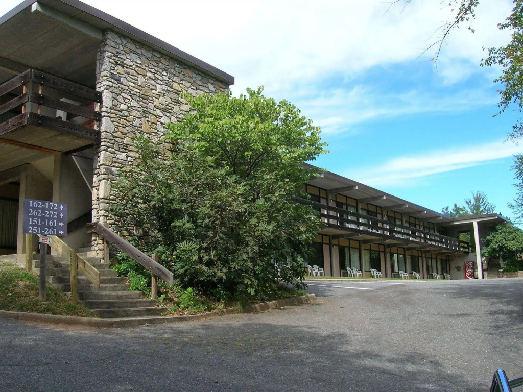 photo 1 of The Mountaineer Inn