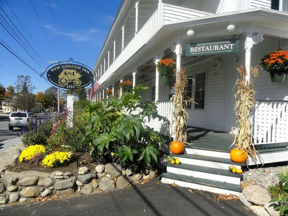 photo 1 of The New London Inn