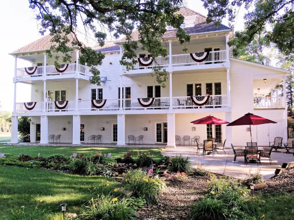 photo 1 of The Oakwood Inn Okoboji - Adults Only