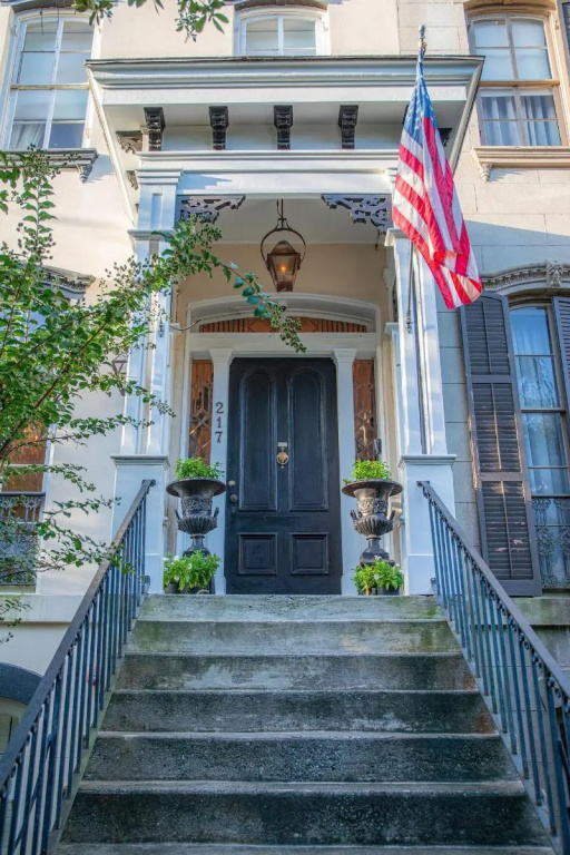 photo 1 of Justine Inn Savannah