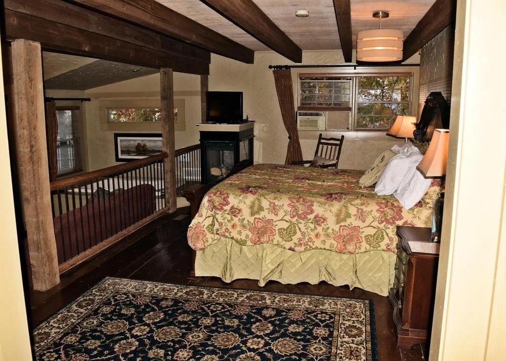 photo 1 of The Overlook Inn Bed and Breakfast