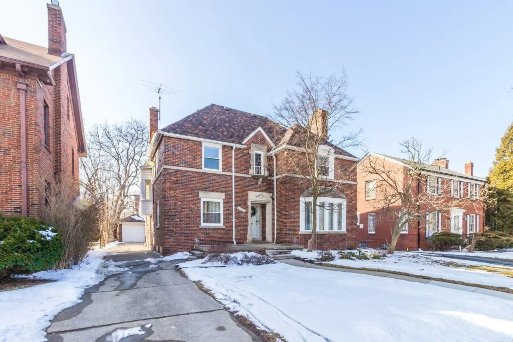 photo 1 of Spacious Luxury Home 5 min to Detroit Golf Club 4 car Free Parking