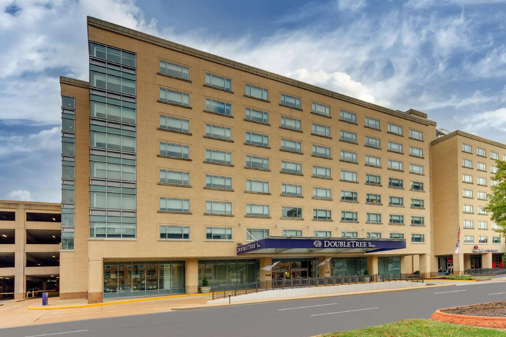photo 1 of DoubleTree by Hilton St. Louis Forest Park