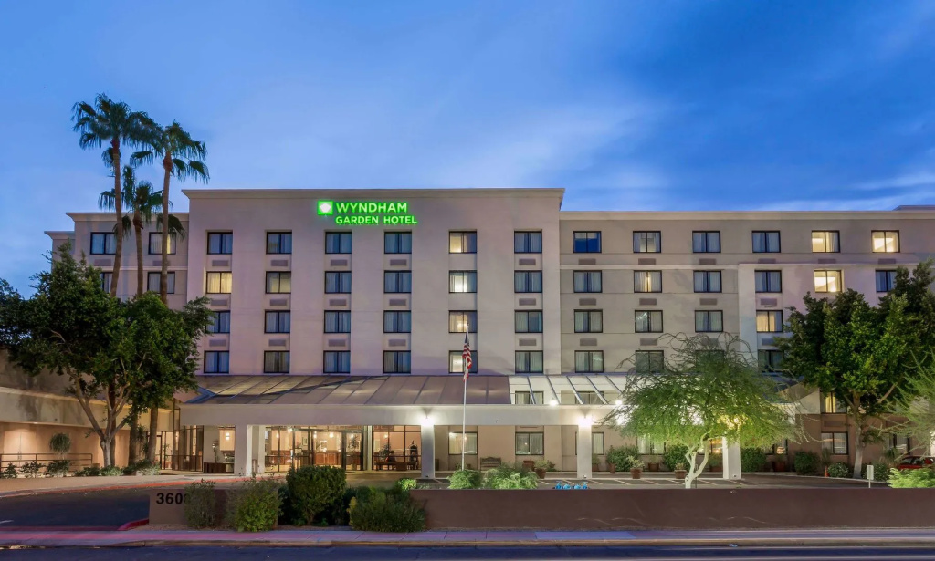 photo 1 of Wyndham Garden Phoenix Midtown