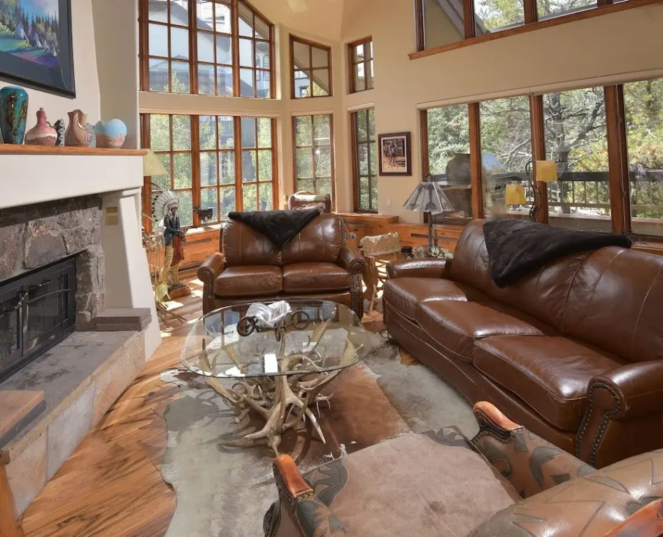 photo 1 of The Pines 401