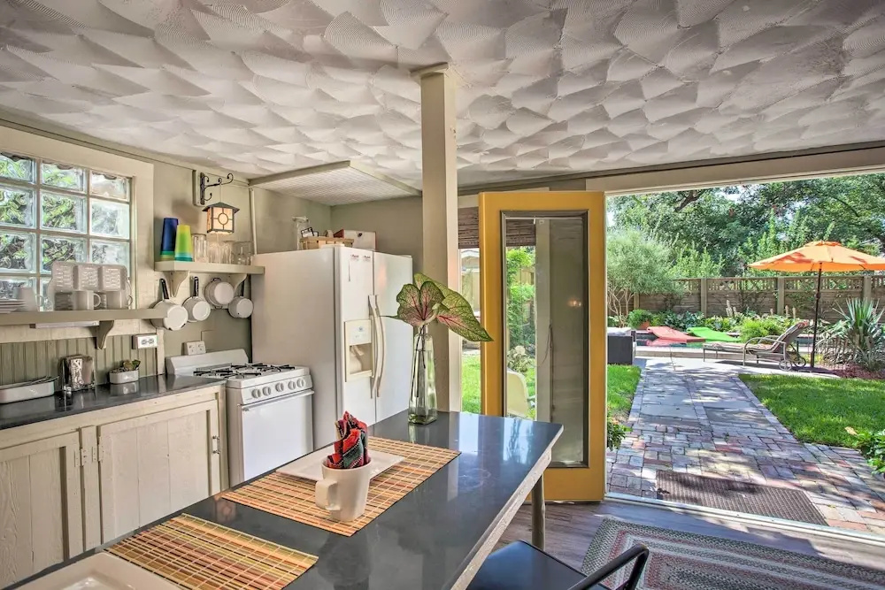 photo 1 of 4 Mi to Dtwn! Fort Worth Cottage w/ Shared Pool
