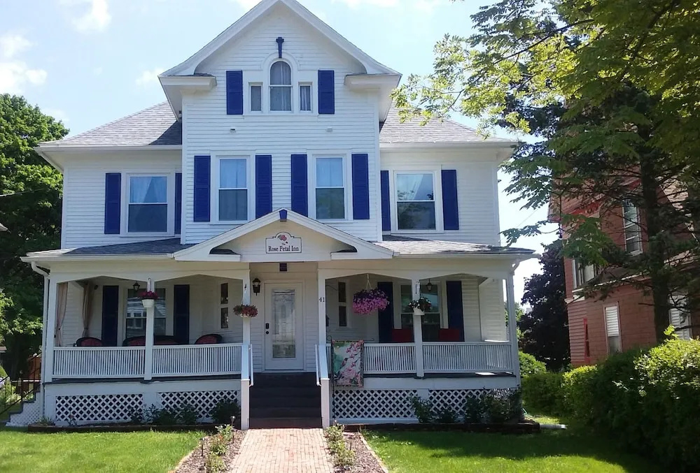 photo 1 of The Rose Petal Inn Bed & Breakfast
