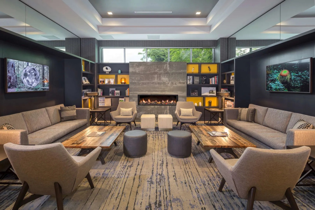 photo 1 of The Summit Hotel