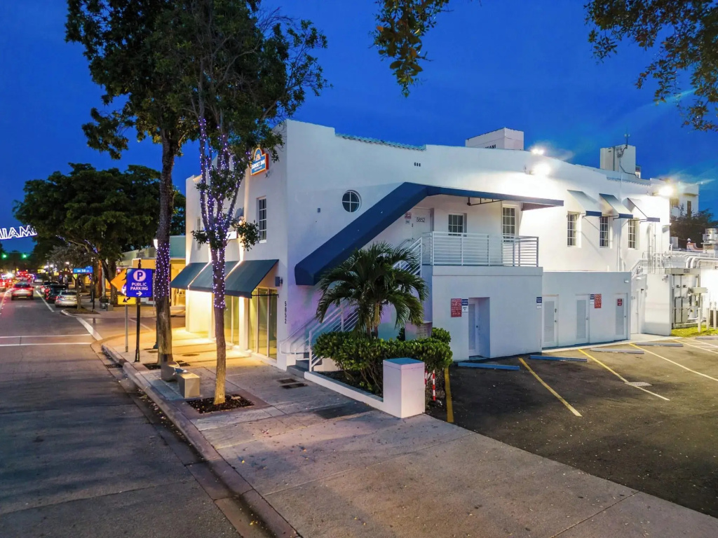 photo 1 of The Sunset Inn-South Miami