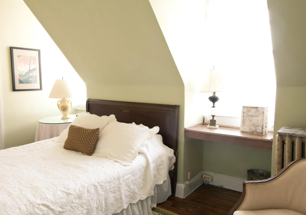 photo 1 of Taft Bridge Inn