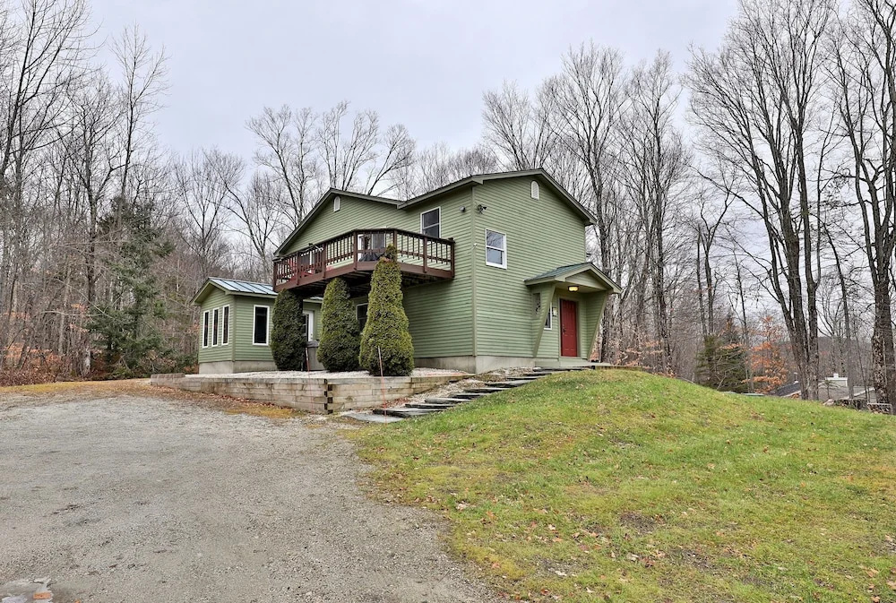 photo 1 of The Tanglewood Lodge: Amazing Ski Home For Groups. Hot Tub. Close To Killington Resort! 4 Bedroom Home