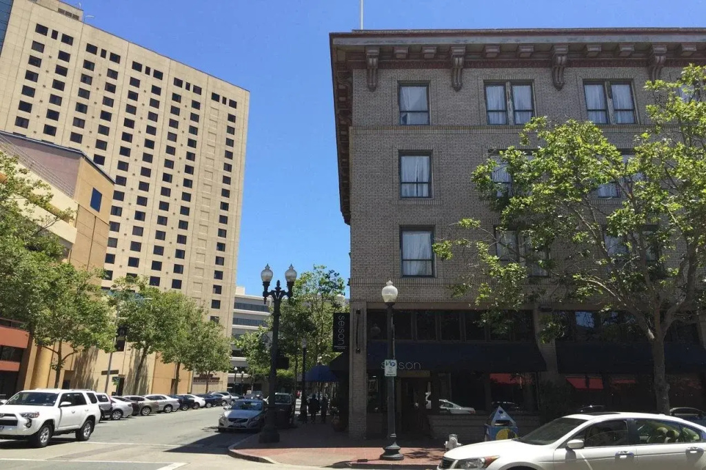photo 1 of Washington Inn