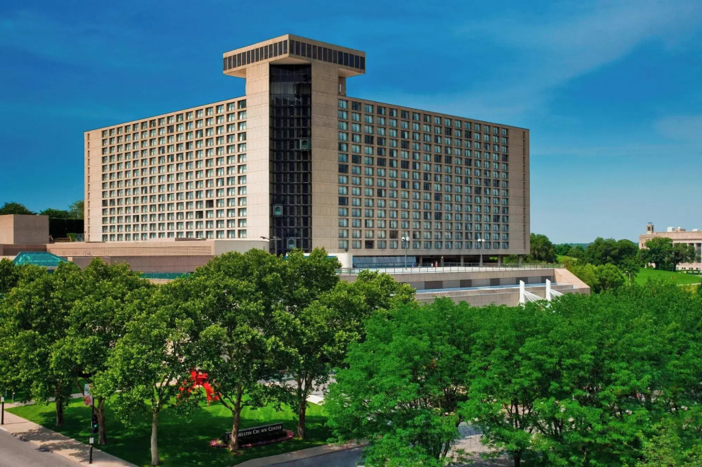 photo 1 of The Westin Kansas City at Crown Center