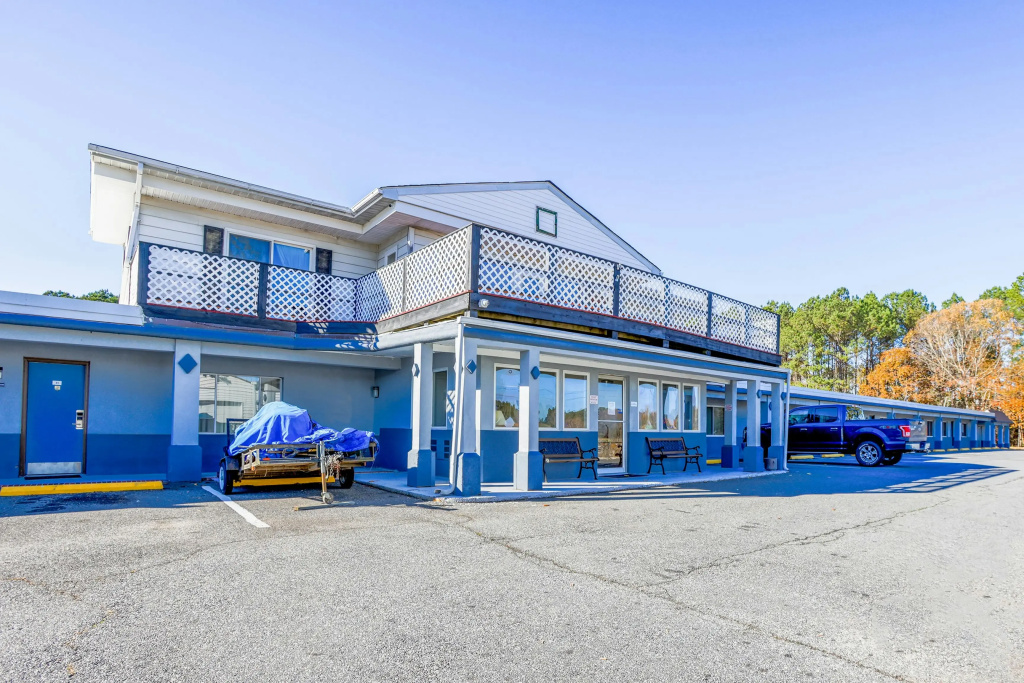 photo 1 of Whispering Pines by Hotel O Whitestone VA