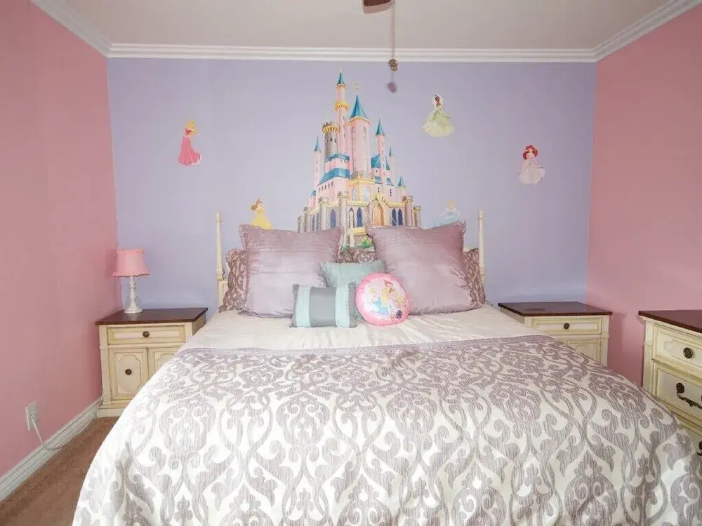 photo 1 of The Wonderland House 5 Bedrooms 3 Bathrooms Home