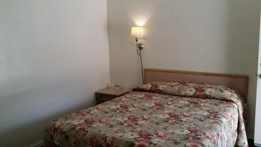 photo 1 of Thomas Motel