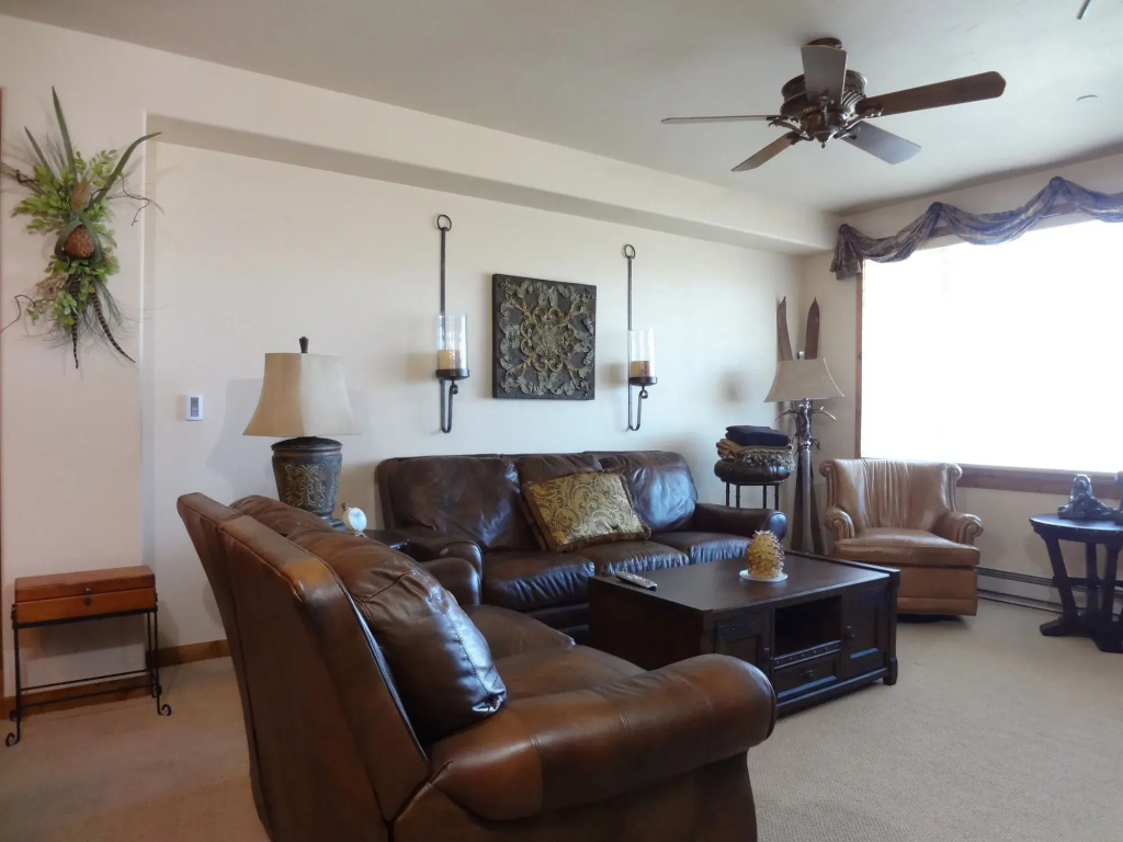photo 1 of Timberline Cove Condo by RedAwning