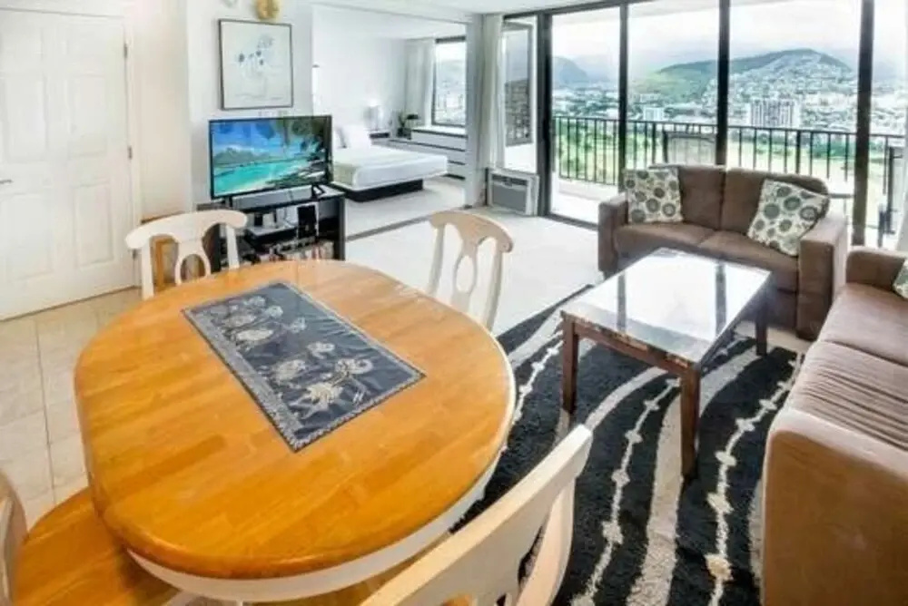 photo 1 of Tower 2 Suite 3309 - Qp 1 Bedroom Condo