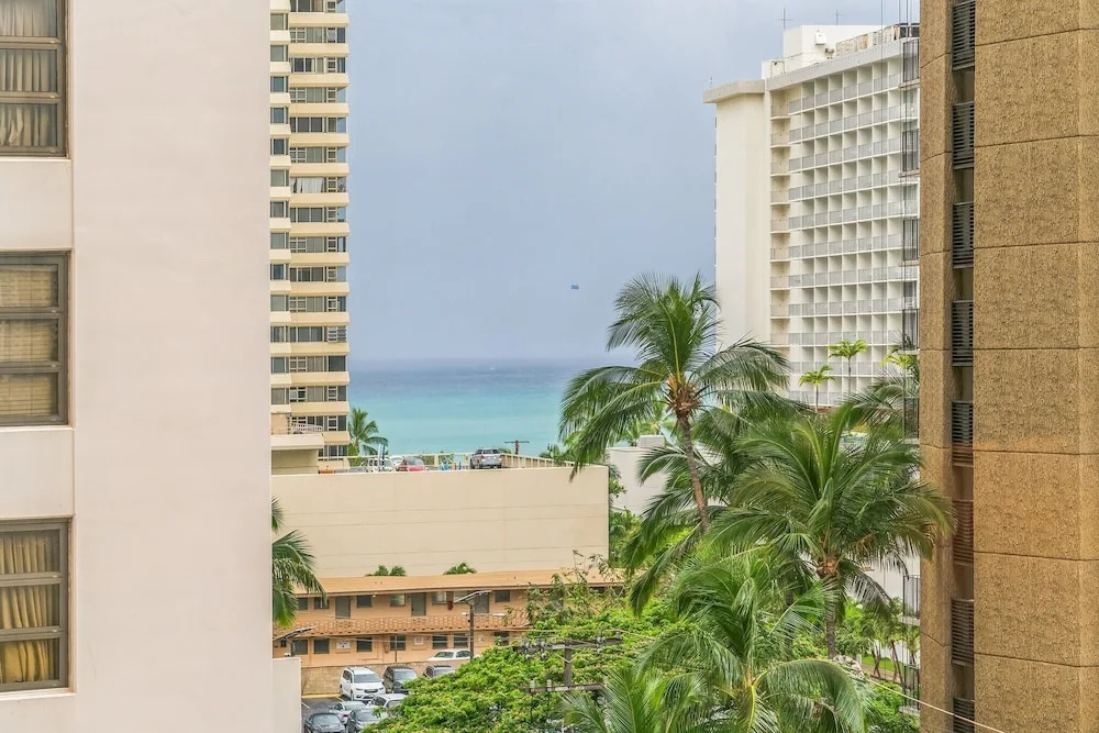 photo 1 of Deluxe Condo with Recreation Deck View, Free parking & WiFi