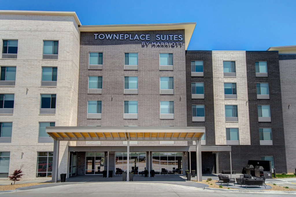 photo 1 of TownePlace Suites by Marriott Cincinnati Airport South