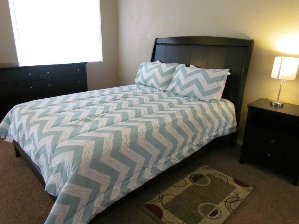 photo 1 of Townhouse in Las Vegas near Strip