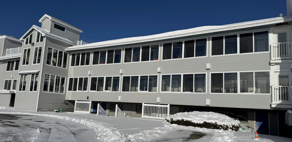 photo 1 of Harborline Hotel