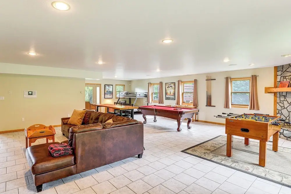 photo 1 of Mtn Views & Hot Tub: 6-acre Blue Ridge Retreat!