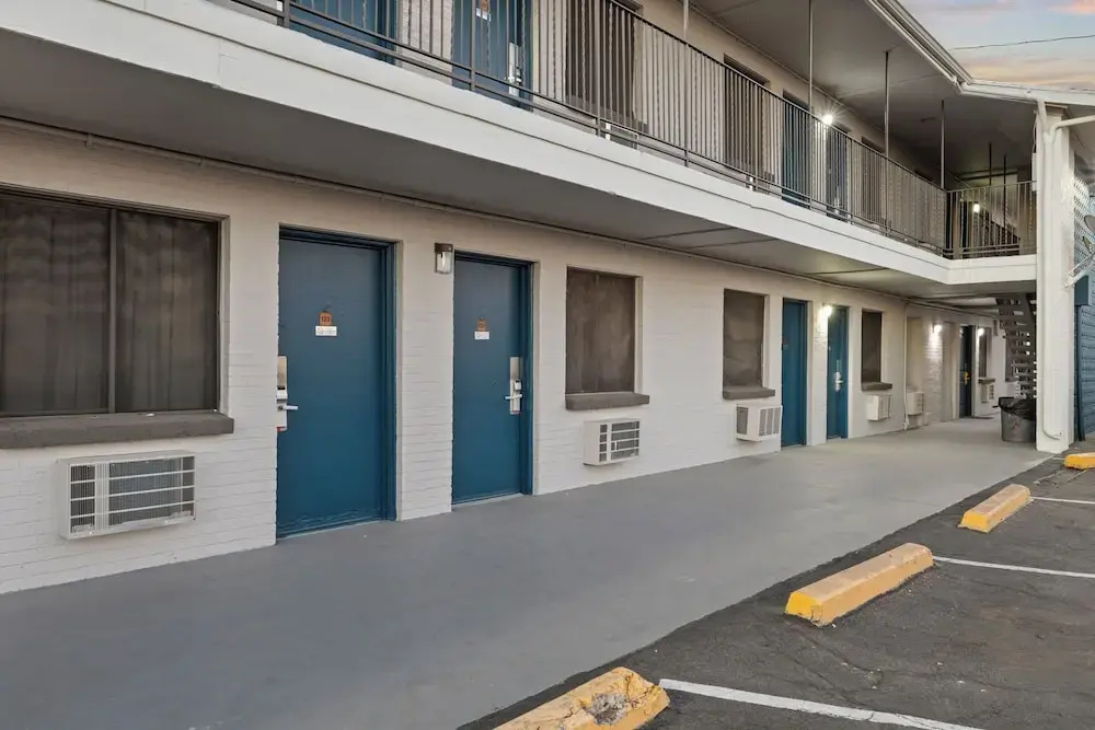 photo 1 of Travel Inn - In Phoenix (Alhambra)