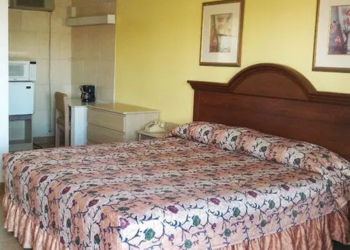 photo 1 of Travel Inn Downtown