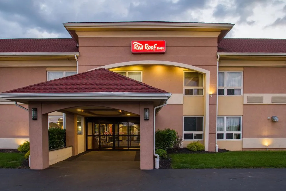 photo 1 of Travelodge Batavia Darien Lake Theme Park