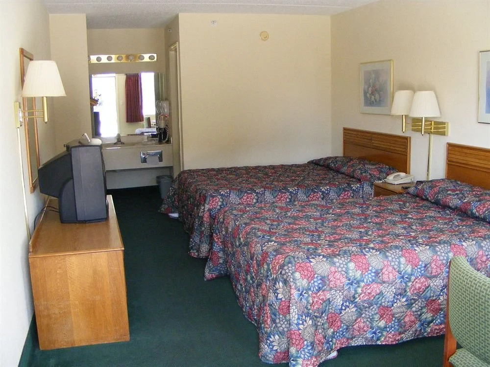 photo 1 of Travelodge by Wyndham Branson