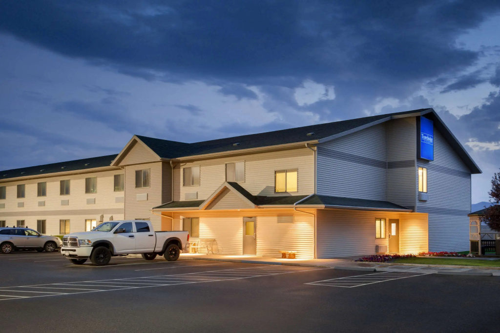 photo 1 of Travelodge by Wyndham Milford