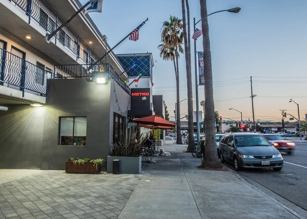 photo 1 of Travelodge Culver City