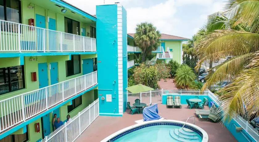 photo 1 of Travelodge Fort Lauderdale Beach