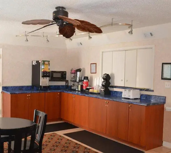 photo 1 of Travelodge Gulf Shores