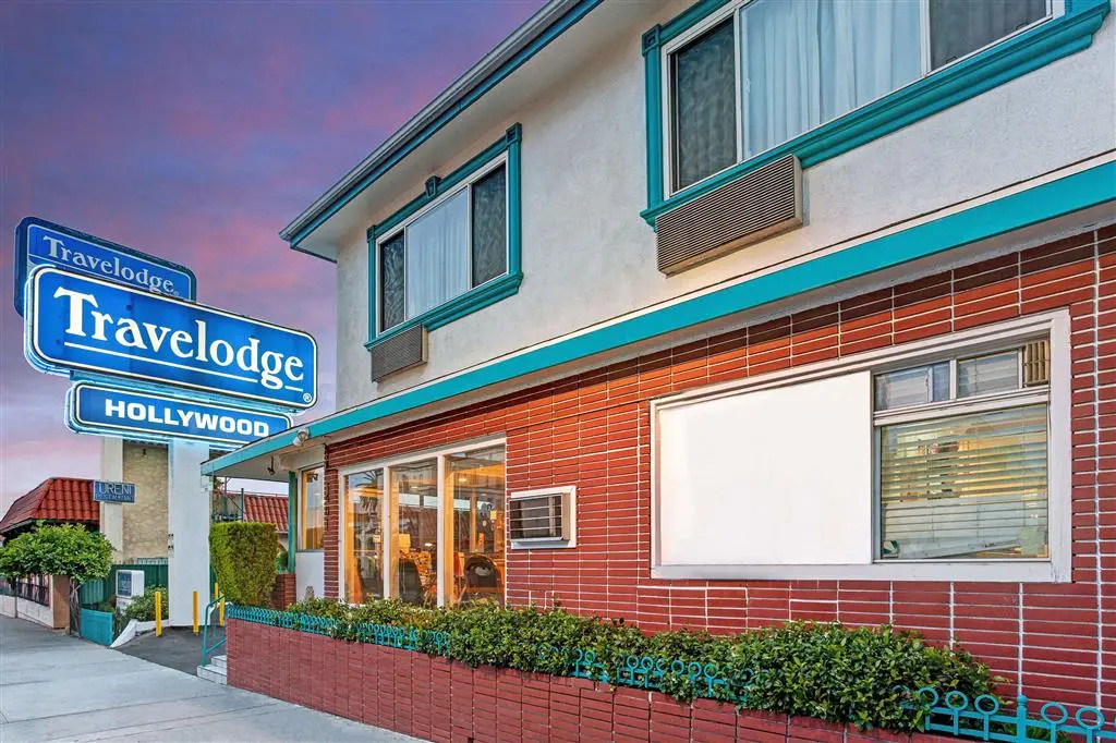 photo 1 of Travelodge by Wyndham Hollywood-Vermont/Sunset