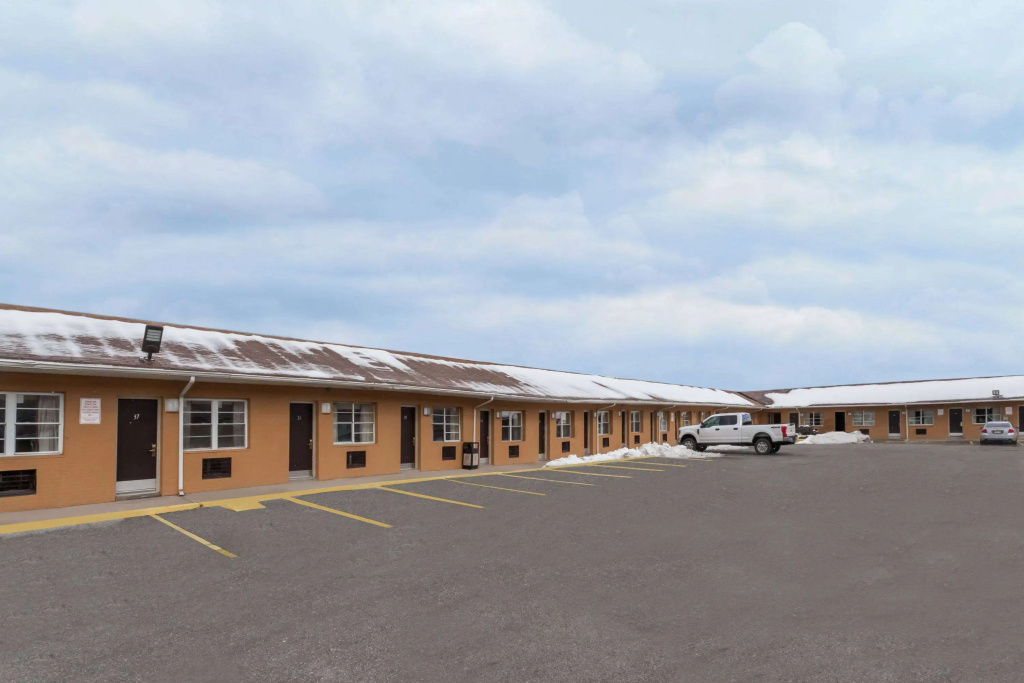 photo 1 of Travelodge by Wyndham Jersey City