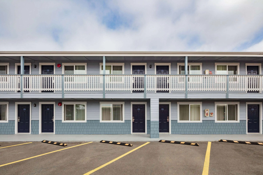 photo 1 of Travelodge by Wyndham Newport