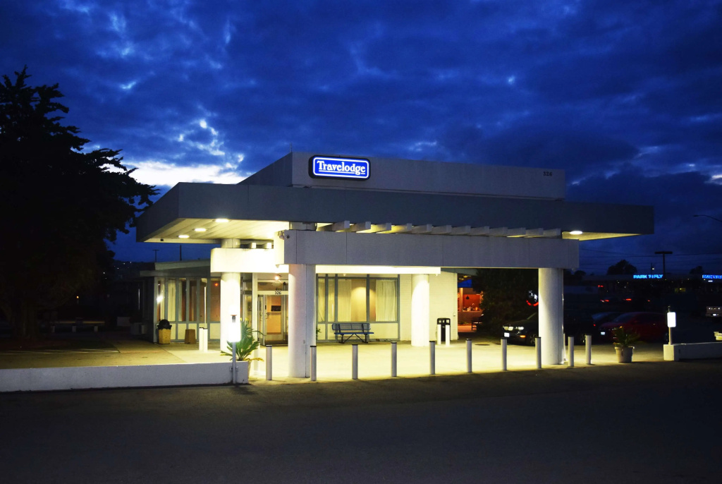 photo 1 of Travelodge by Wyndham San Francisco Airport North