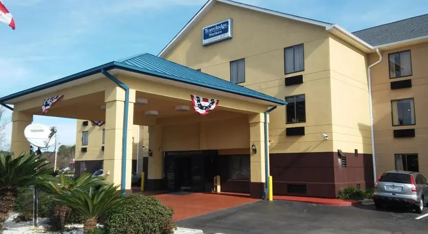photo 1 of Travelodge Suites Savannah Pooler
